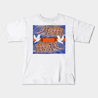 Souls reaching heaven Kids T-Shirt